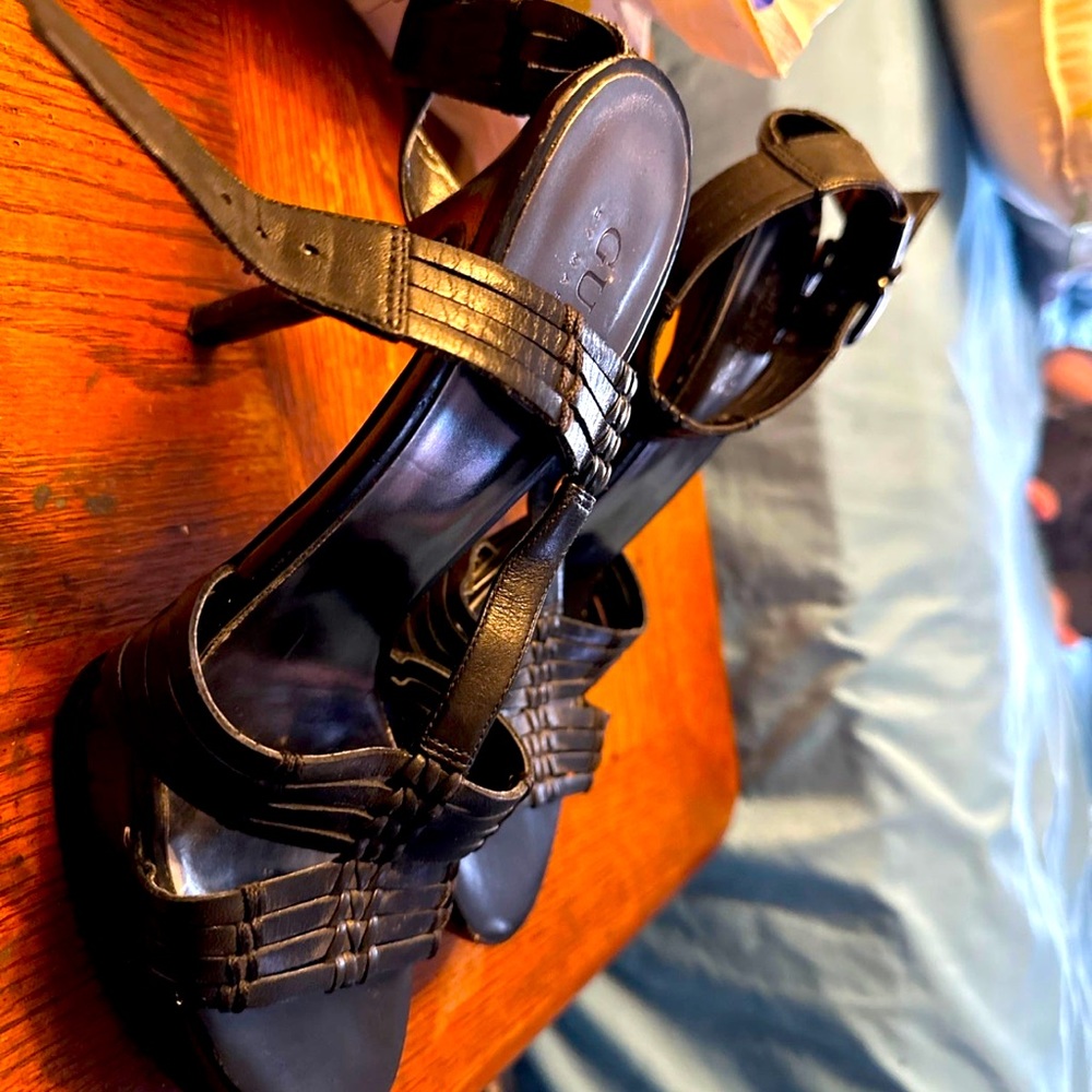 Guess stilettos